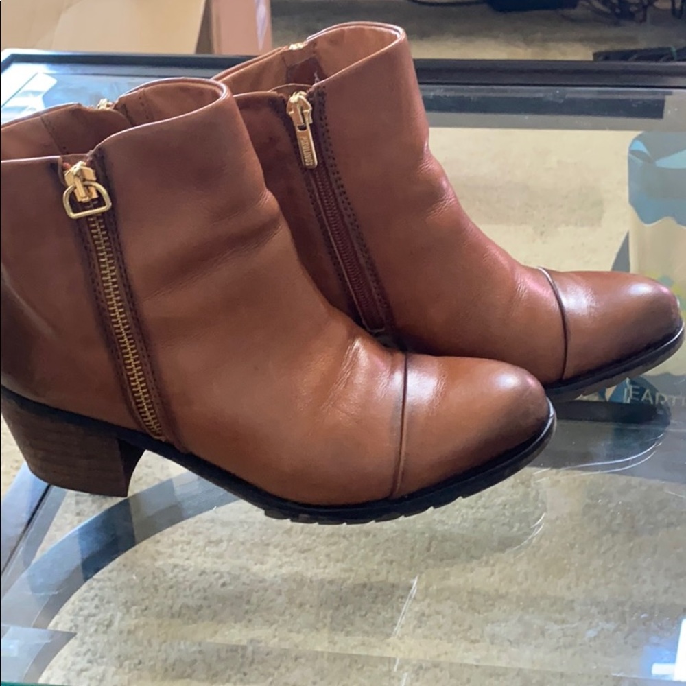 Ankle boots